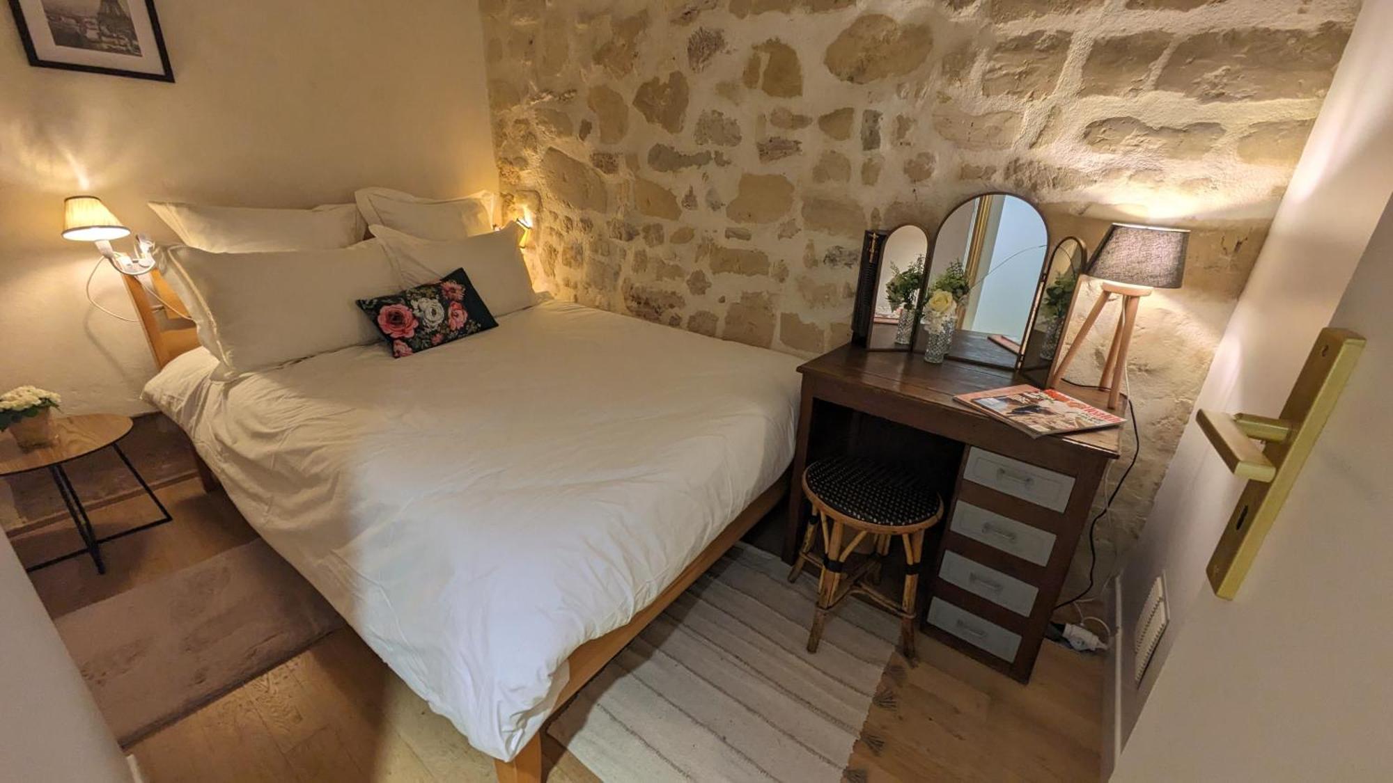Appartement Les Freres Montgolfier - Le Marais - 80 M2 Parijs